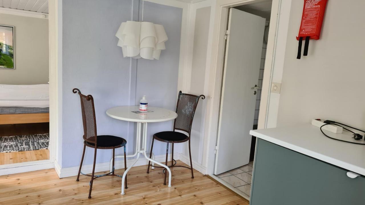 Villa Luna Breakfast Hotel Killeberg Екстер'єр фото