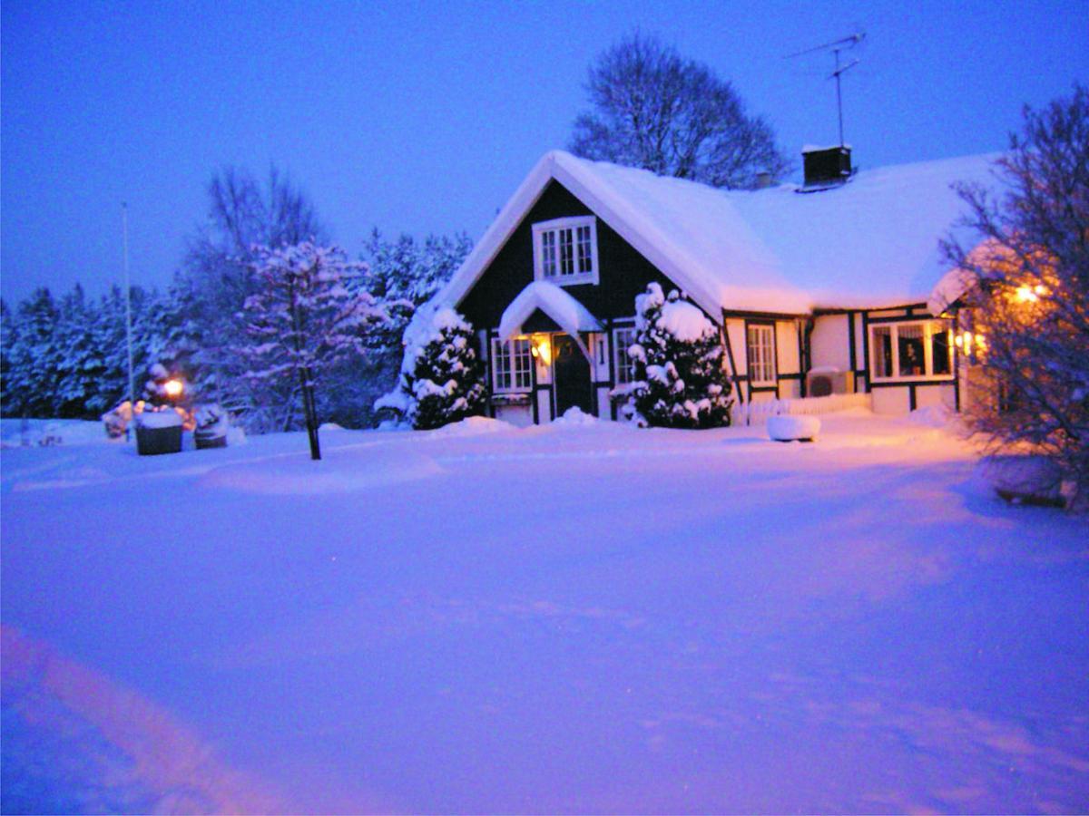 Villa Luna Breakfast Hotel Killeberg Екстер'єр фото